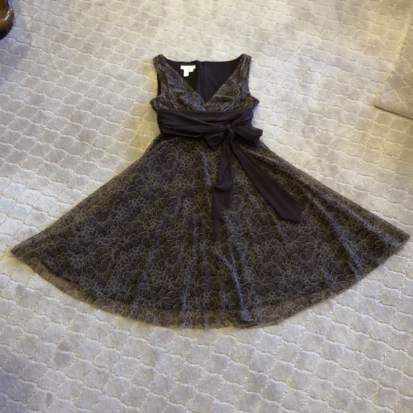 Special Occasion or Cocktail Dress - Picture 2 of 11